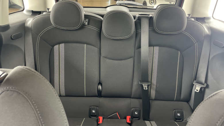 MINI Hatchback 2.0 Cooper S Classic Premium 5dr Auto Petrol Hatchback